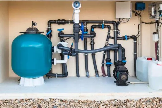 Swimming-pool-equipments-installation-