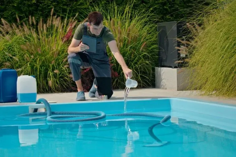 How to Maintain Your Villa Pool in Dubai During Ramadan: Easy Checklist