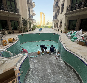 Swimming pool lighting