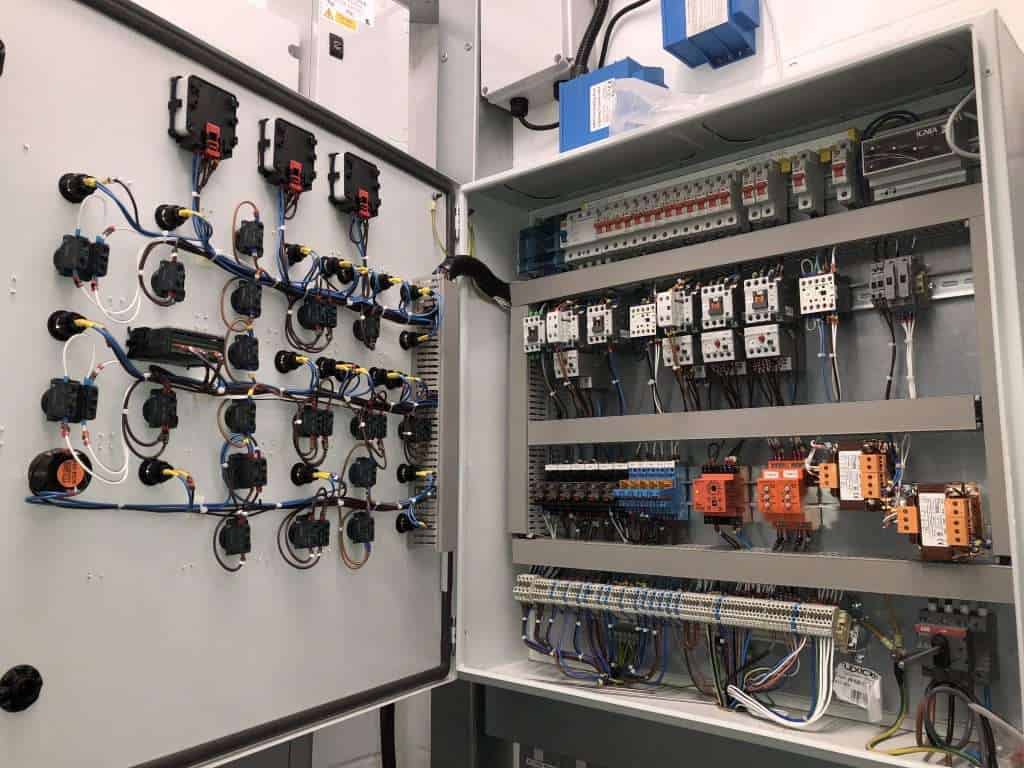 swimming pool maintenance companies in dubai Pool Tech