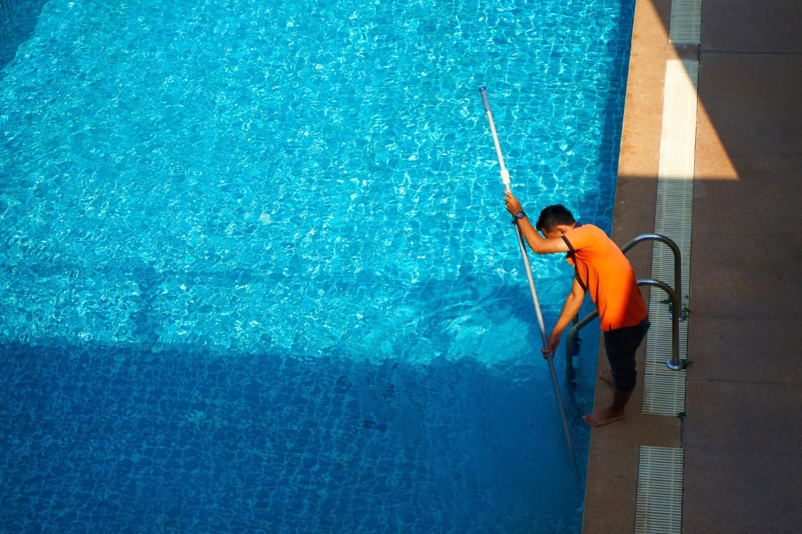 The Importance of Seasonal Swimming Pool Services